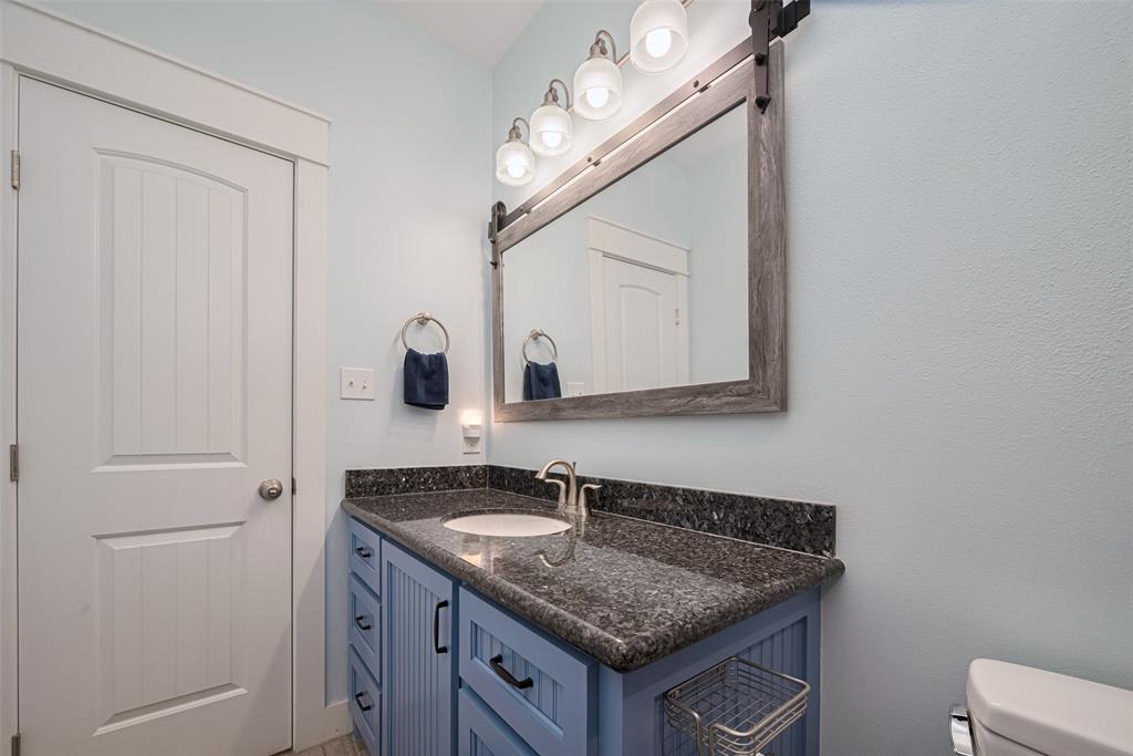 1126 Island Boulevard, Crystal Beach, Texas image 26