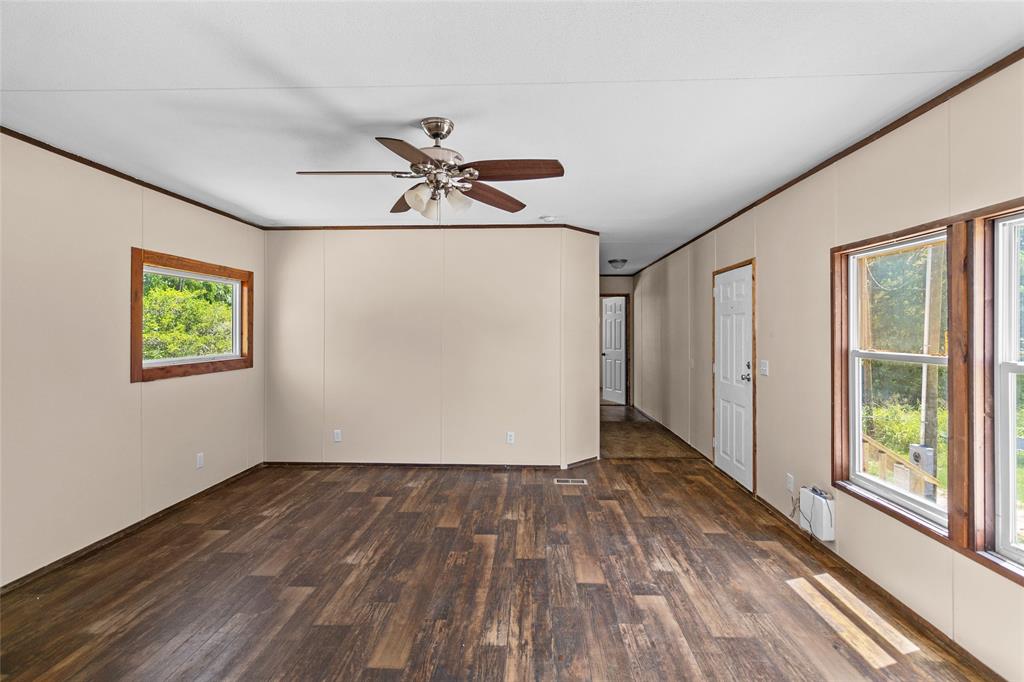 227 Cottonwood, Onalaska, Texas image 3