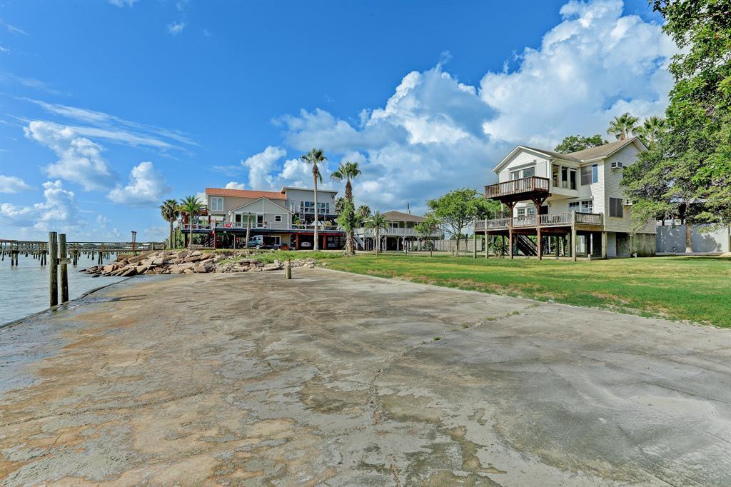 308 Bay Avenue, Kemah, Texas image 27