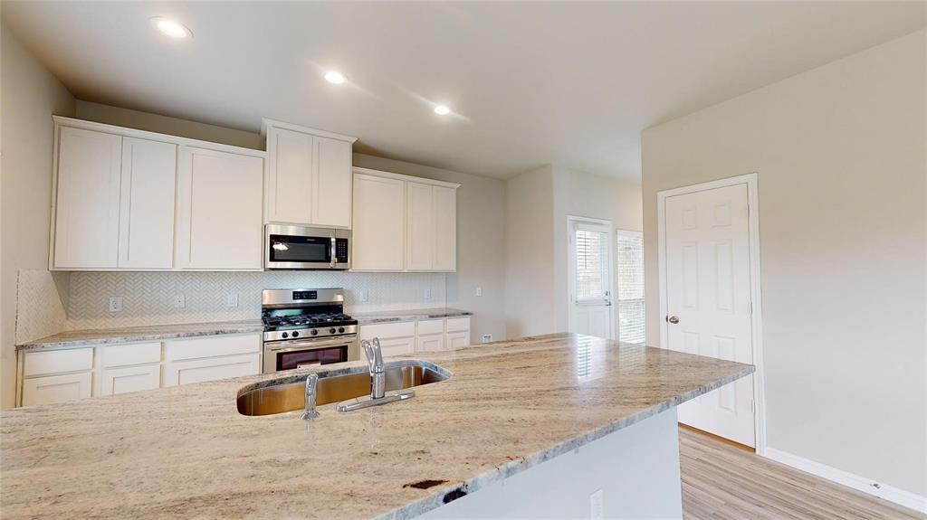 3210 Tranquility Lane, Baytown, Texas image 8
