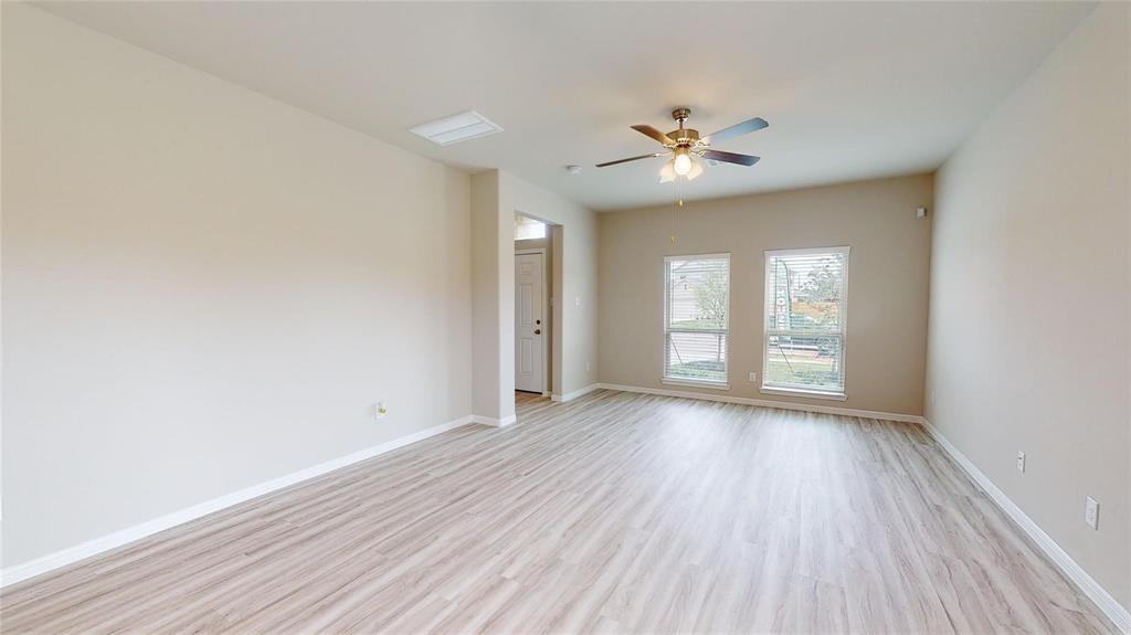 3210 Tranquility Lane, Baytown, Texas image 2