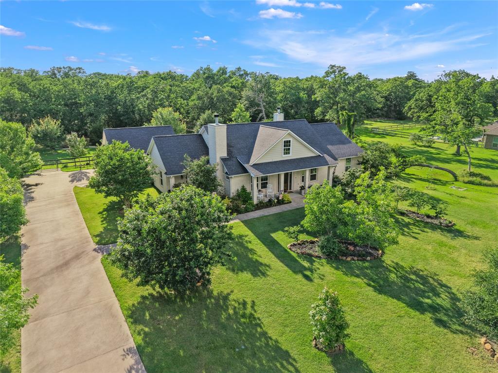 10187 Hampton Court, Iola, Texas image 1