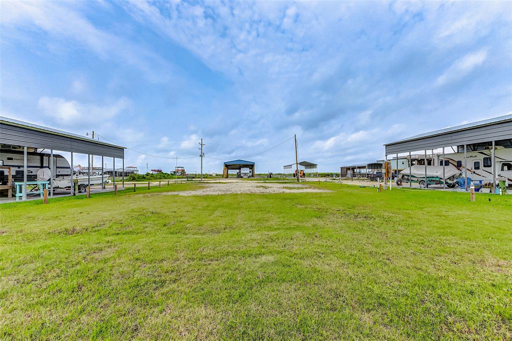 1252 Mabry Street, Gilchrist, Texas image 7