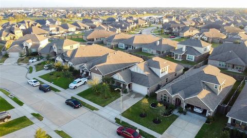 A home in Rosharon