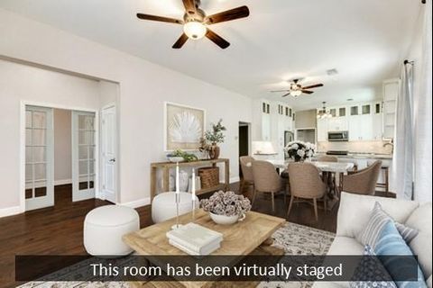 Single Family Residence in Galveston TX 3325 Avenue R 3.jpg