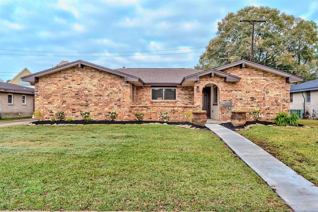 3112 Nashville Avenue, Nederland, Texas image 3