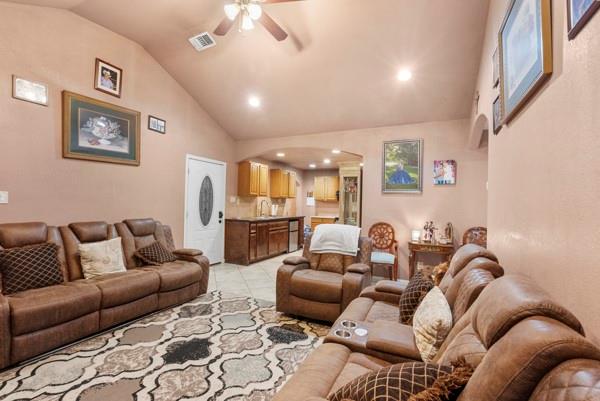 14648 Forest Circle