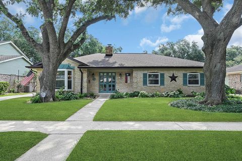 Single Family Residence in Houston TX 7707 Colony Street.jpg