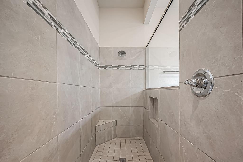 9803 Faulkner Trail, Rosharon, Texas image 23