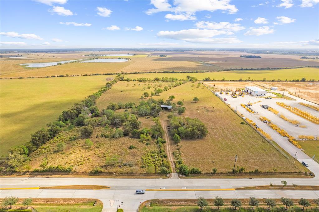 18926 Kermier Road, Hockley, Texas image 1