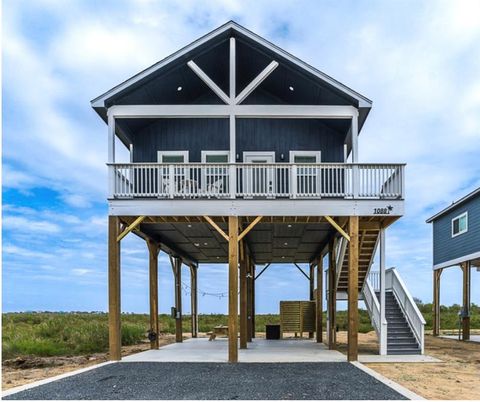 1088 Johnson Road Gilchrist TX 77617