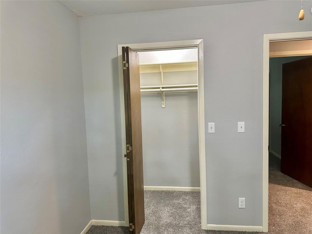 202 Spring Creek Loop, Livingston, Texas image 18