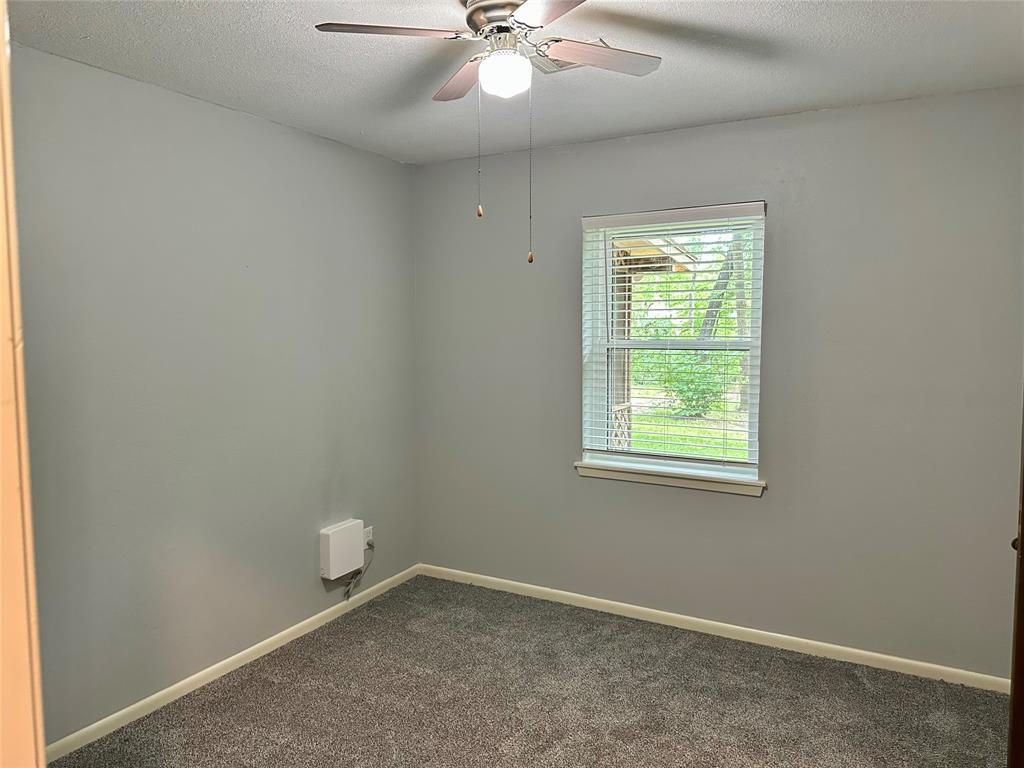 202 Spring Creek Loop, Livingston, Texas image 24