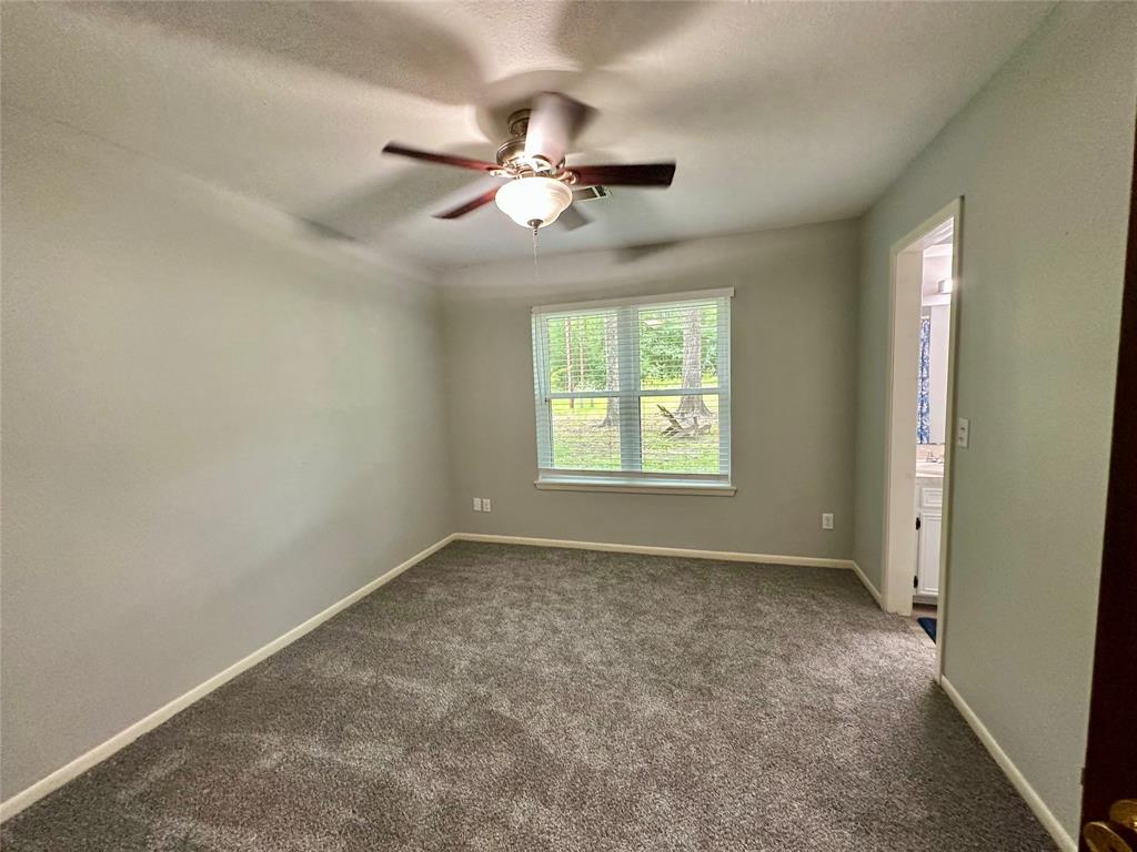 202 Spring Creek Loop, Livingston, Texas image 21