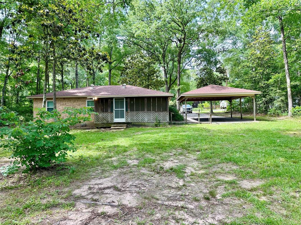 202 Spring Creek Loop, Livingston, Texas image 8