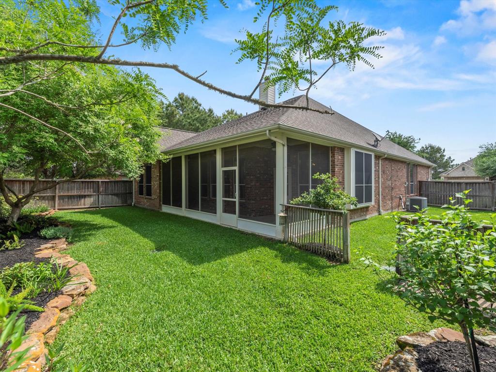 16619 Shimmering Lake Drive, Cypress, Texas image 6