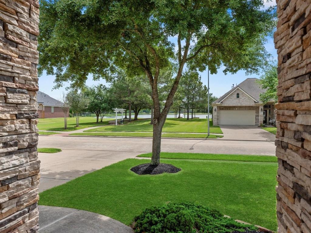 16619 Shimmering Lake Drive, Cypress, Texas image 7