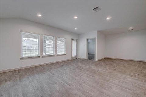 A home in Rosharon