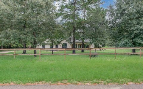 A home in Willis