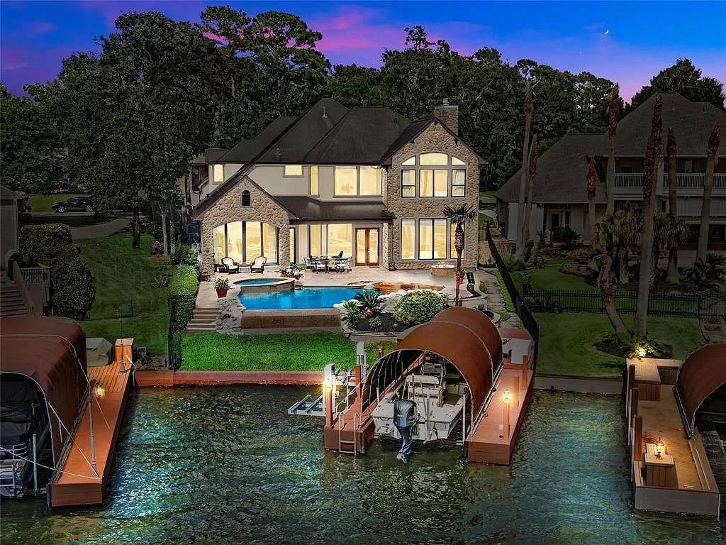 12455 Longmire Lakeview