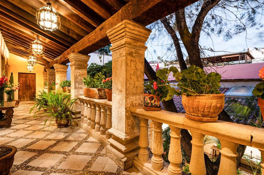 37700, Mexico, 7 Bedrooms Bedrooms, ,8 BathroomsBathrooms,Residential,Active,157882