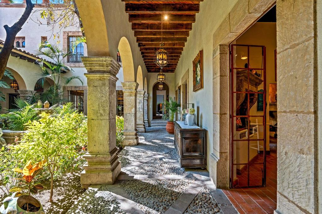 37700, Mexico, 7 Bedrooms Bedrooms, ,8 BathroomsBathrooms,Residential,Active,157882