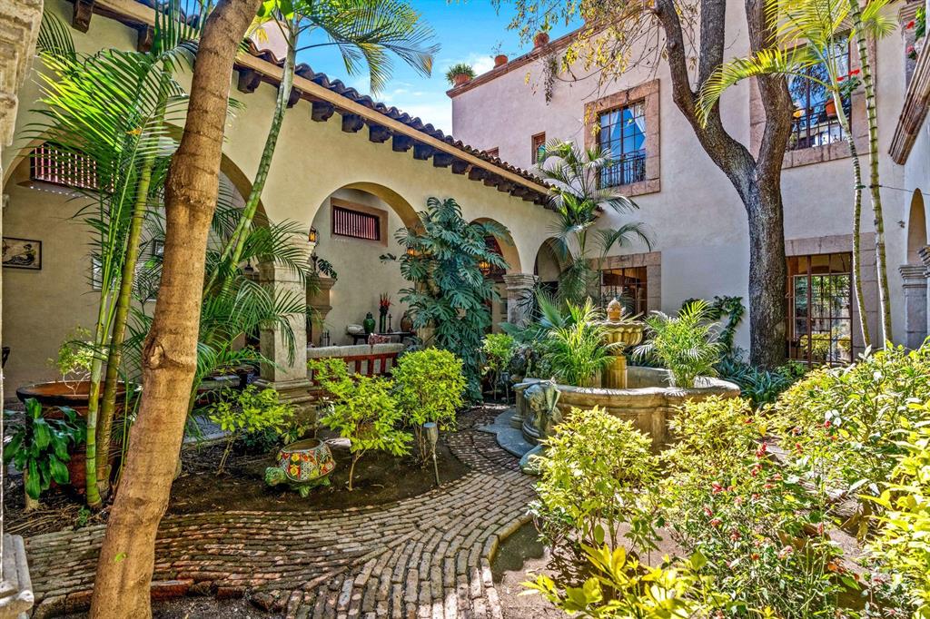 37700, Mexico, 7 Bedrooms Bedrooms, ,8 BathroomsBathrooms,Residential,Active,157882