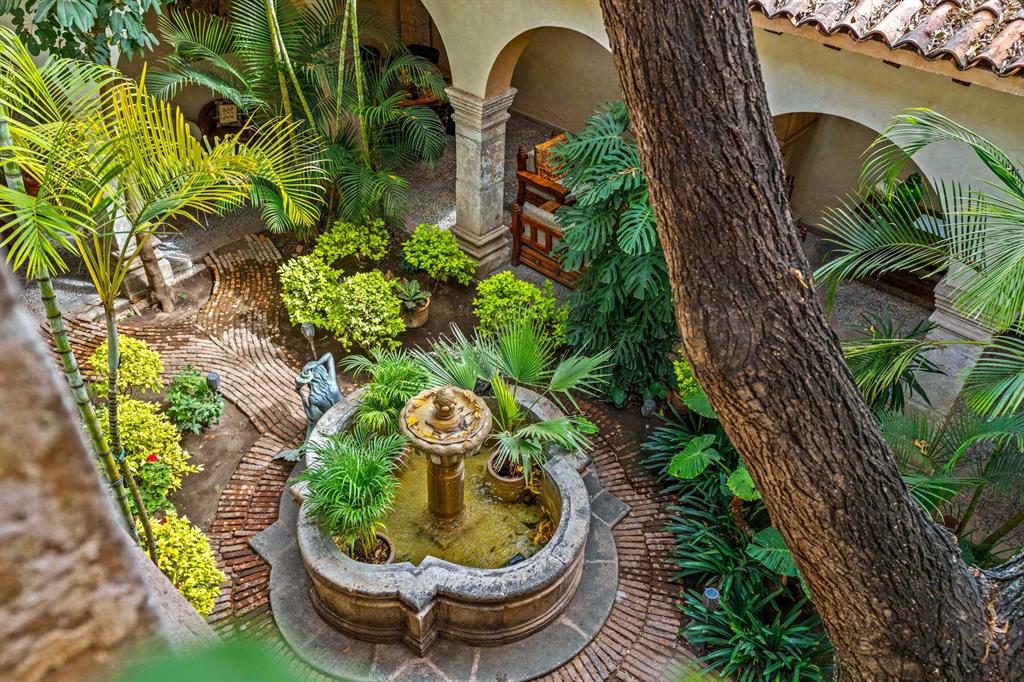 37700, Mexico, 7 Bedrooms Bedrooms, ,8 BathroomsBathrooms,Residential,Active,157882