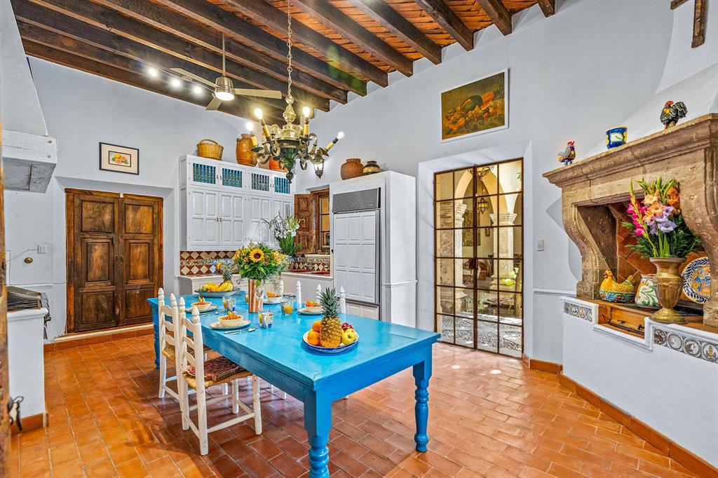 37700, Mexico, 7 Bedrooms Bedrooms, ,8 BathroomsBathrooms,Residential,Active,157882