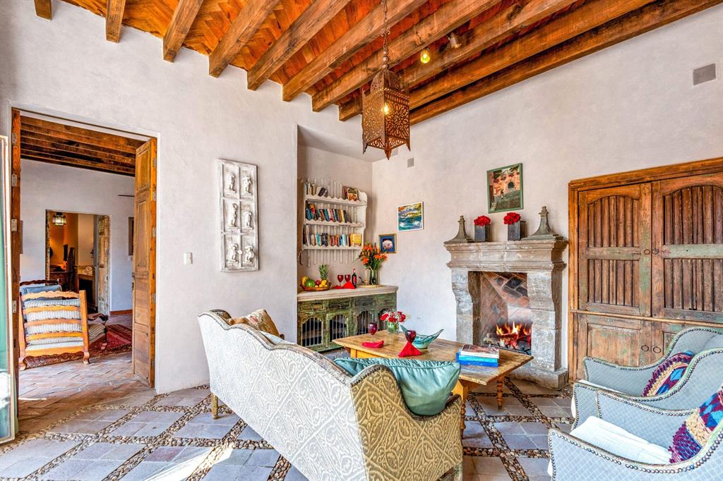 37700, Mexico, 7 Bedrooms Bedrooms, ,8 BathroomsBathrooms,Residential,Active,157882