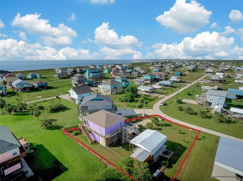 A home in Crystal Beach