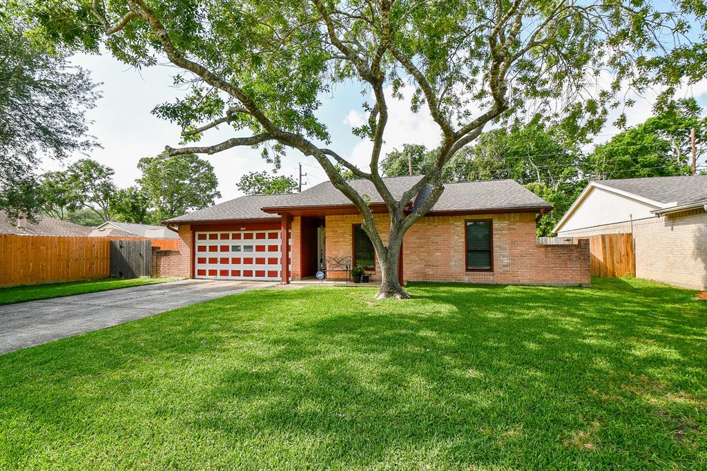 2614 Cobble Ridge Drive, Sugar Land, Texas image 1