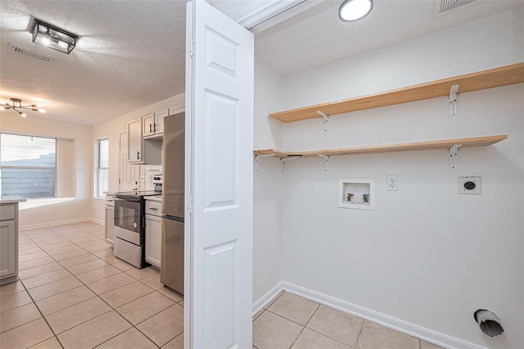 13613 Bighorn Trail, Willis, Texas image 20