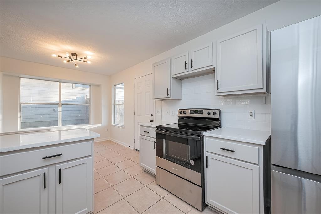 13613 Bighorn Trail, Willis, Texas image 3