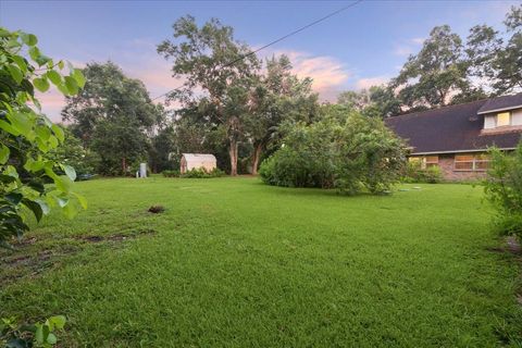 A home in Alvin