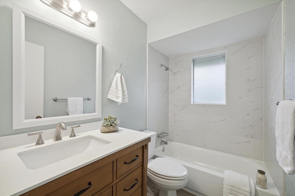 178 W County Road 136, Alvin, Texas image 36