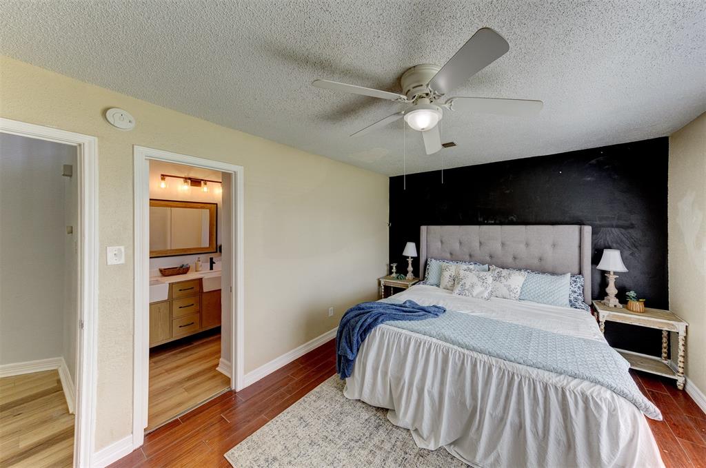 5509 Winding Brook Drive, Dickinson, Texas image 11