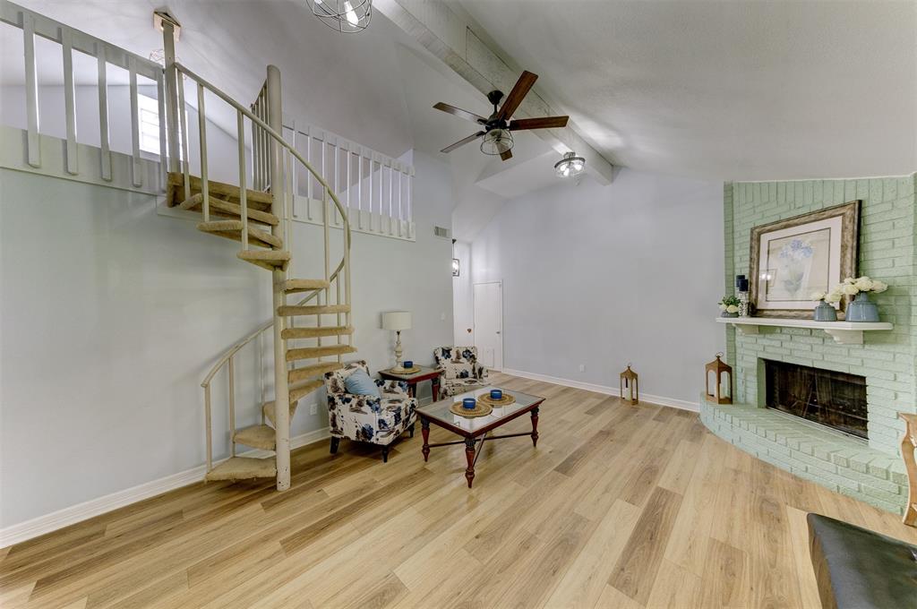 5509 Winding Brook Drive, Dickinson, Texas image 4
