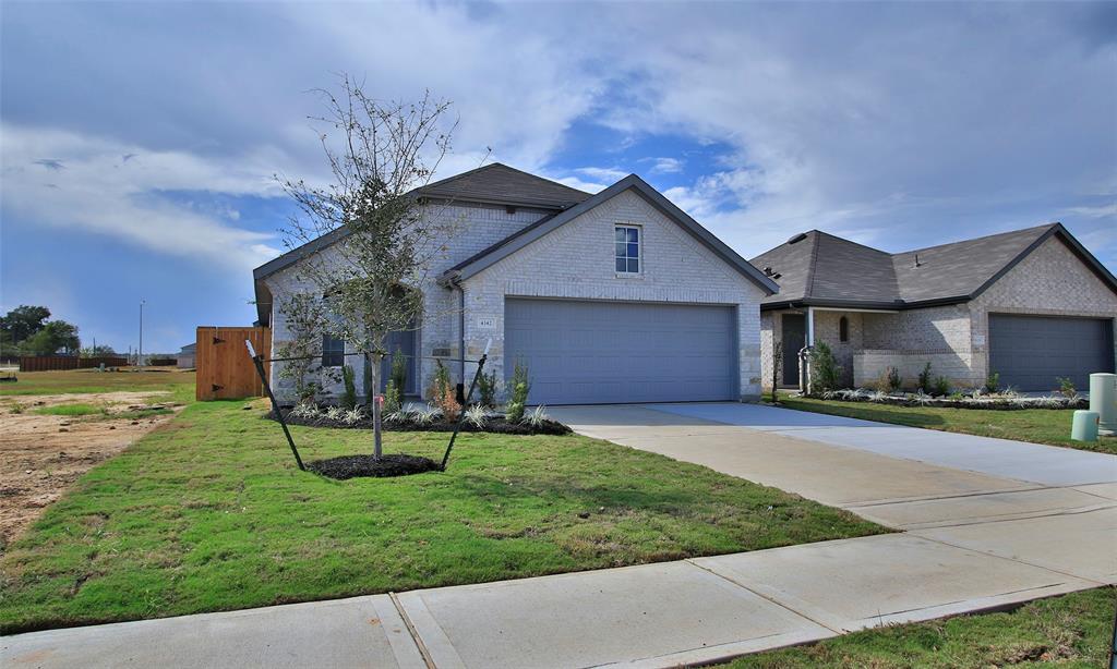 4342 Maple Root Lane, Pinehurst, Texas image 3