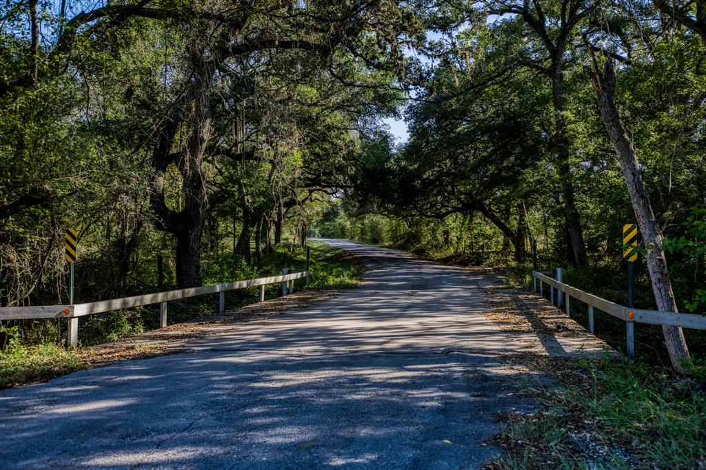 2725 Happy Hollow Road, Brenham, Texas image 5