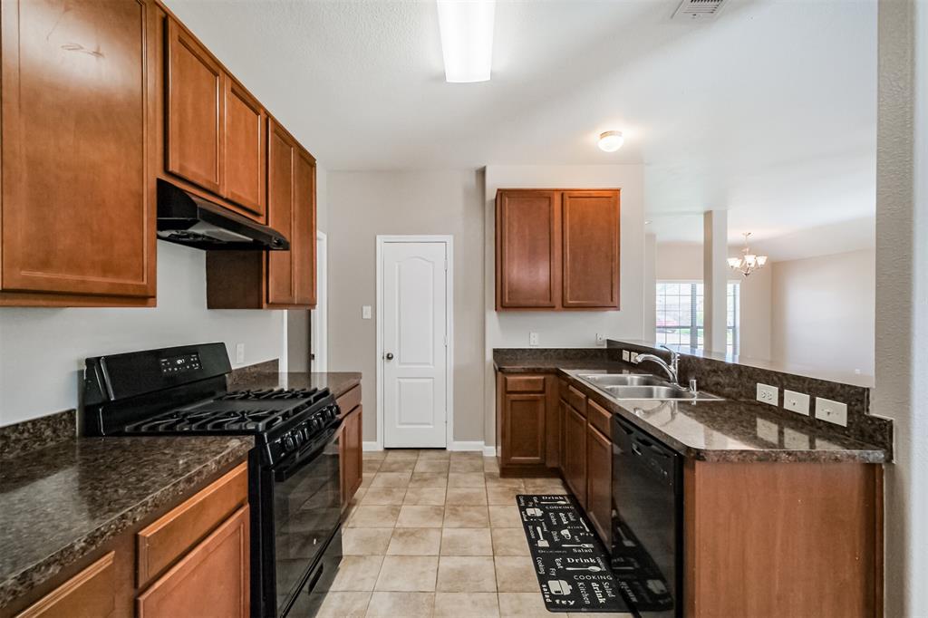 372 Henry Street, Alvin, Texas image 13