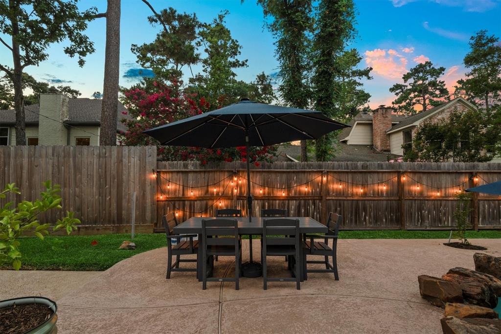 9410 Windrush Drive, Spring, Texas image 36