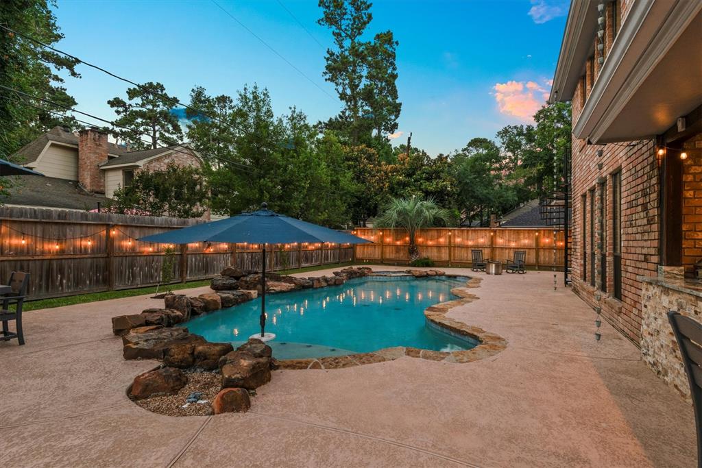 9410 Windrush Drive, Spring, Texas image 35