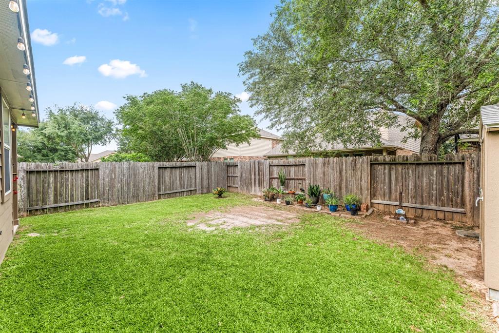 6311 Guilford Glen Lane, Katy, Texas image 24
