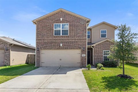 Photo of 11002 Hillside Creek Drive, Humble, TX 77396 (MLS # 23210088)