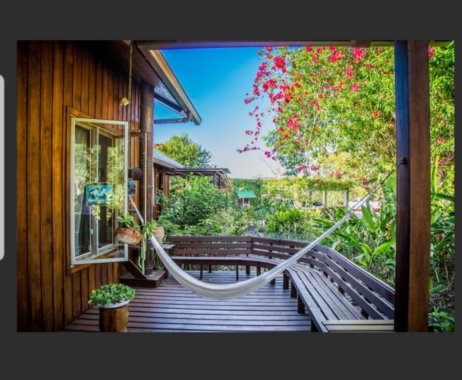 120 Acres w/ 4 Villas & 2 Homes