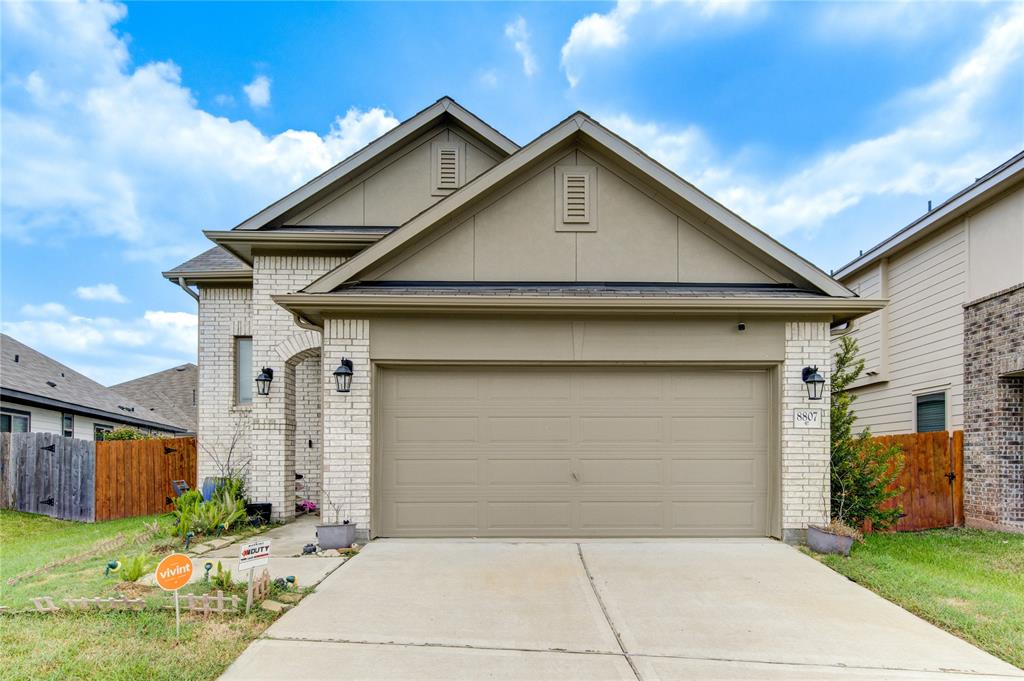 8807 Star Gaze Court, Richmond, Texas image 1