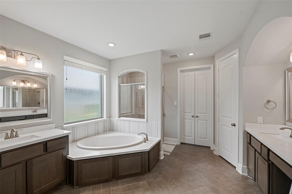 13427 Wedgewood Thicket Way, Cypress, Texas image 18