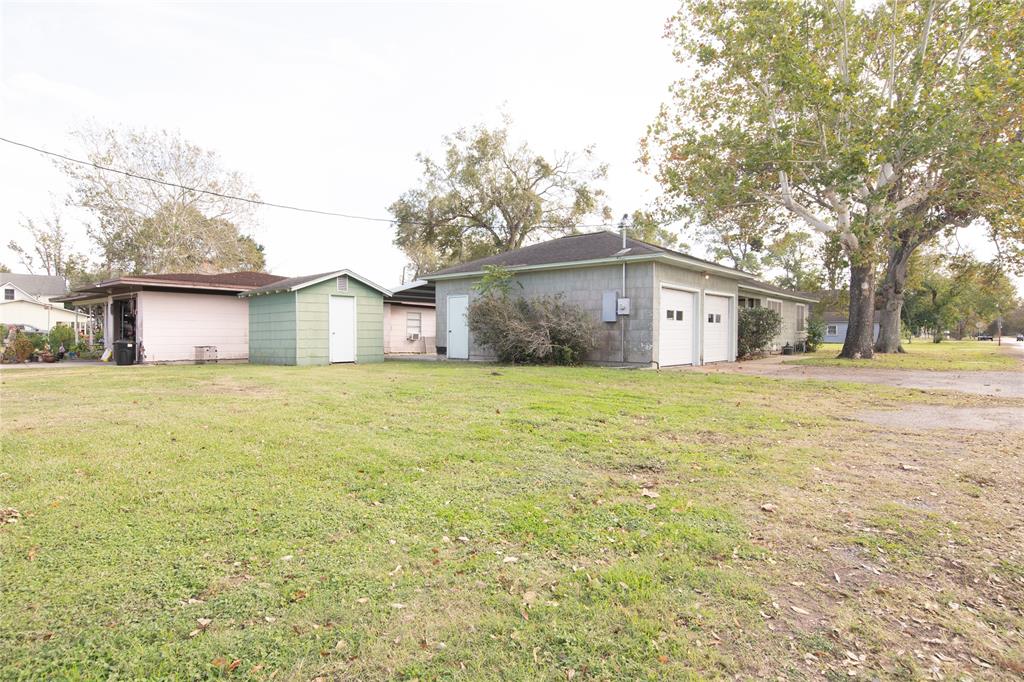 1208 Avenue F St, El Campo, Texas image 3