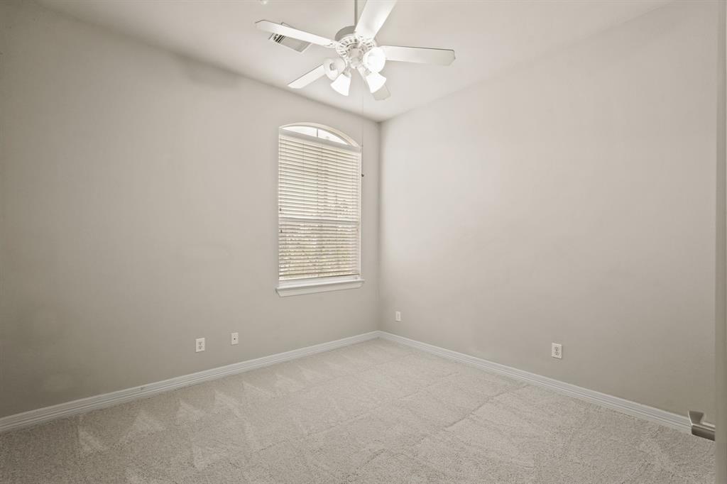 928 Mckinney Park Lane, Houston, Texas image 16